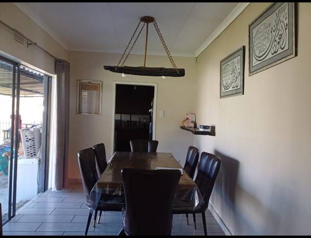 4 BEDROOM HOUSE FOR SALE IN ARCON PARK